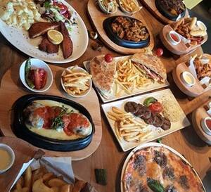 Benelux Restaurant Nargile Istanbul Restoran Yorumlari Tripadvisor